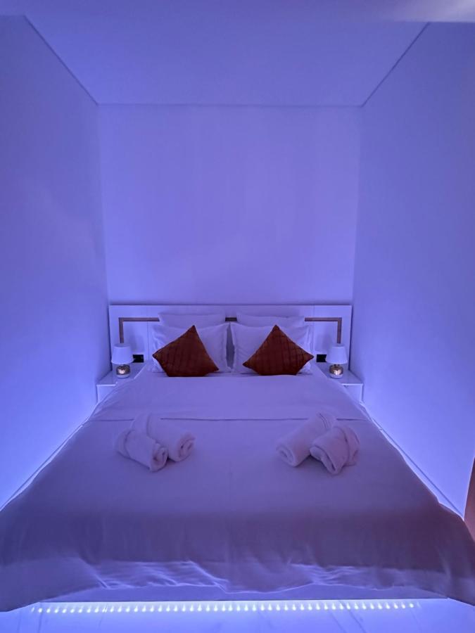 Studio303 By Allegio: Mamaia'S Seaside Luxury Near Finest Clubs & Beaches 外观 照片