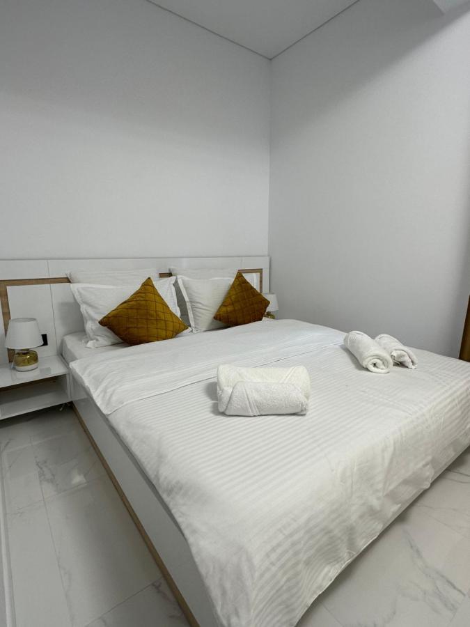 Studio303 By Allegio: Mamaia'S Seaside Luxury Near Finest Clubs & Beaches 外观 照片